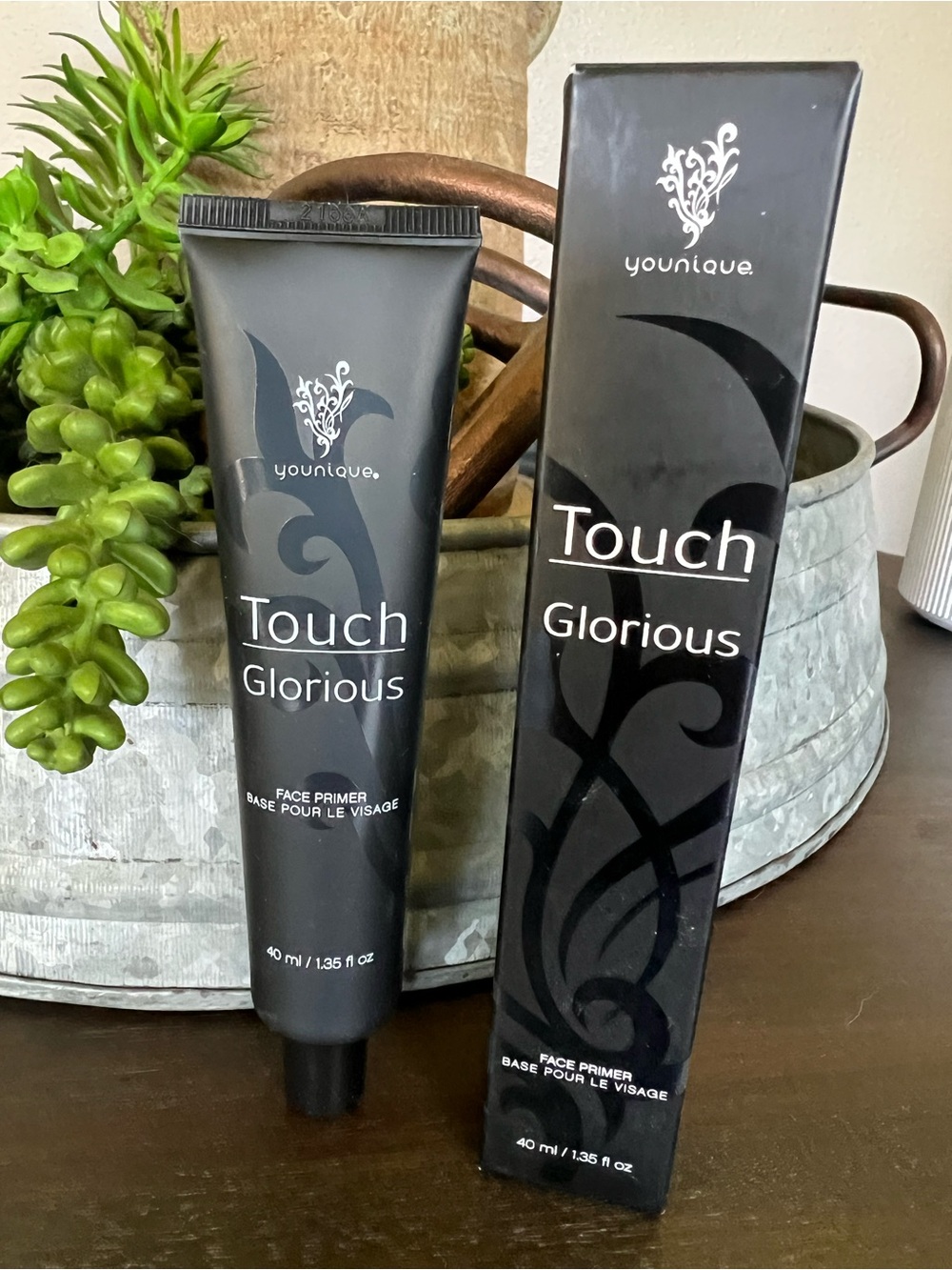 YOUNIQUE Glorious Original Face Primer